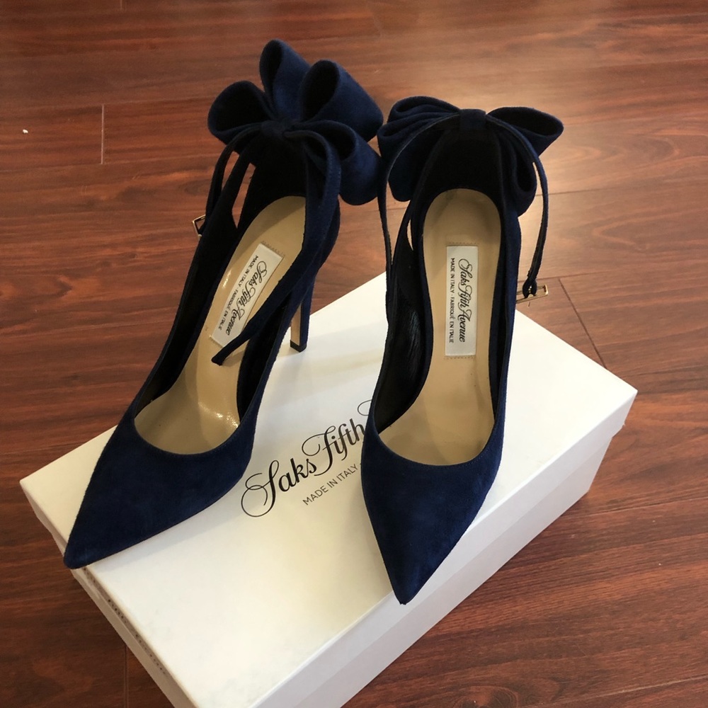 Saks Fifth Ave Heels